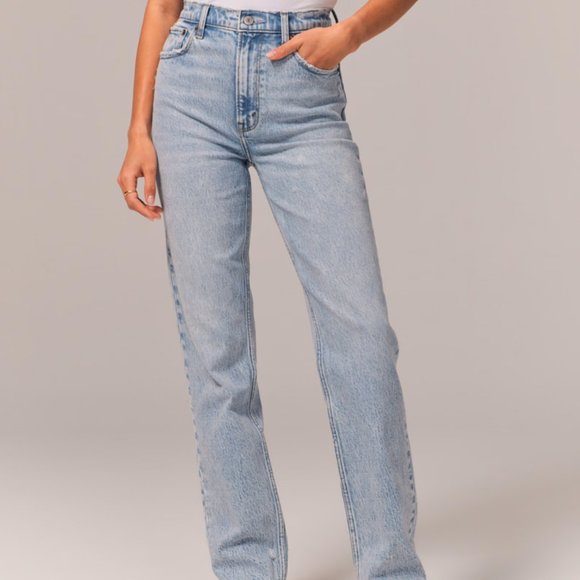 Abercrombie & Fitch Pants - NWT Abercrombie & Fitch Jeans 90s Straight Ultra High Rise Jeans